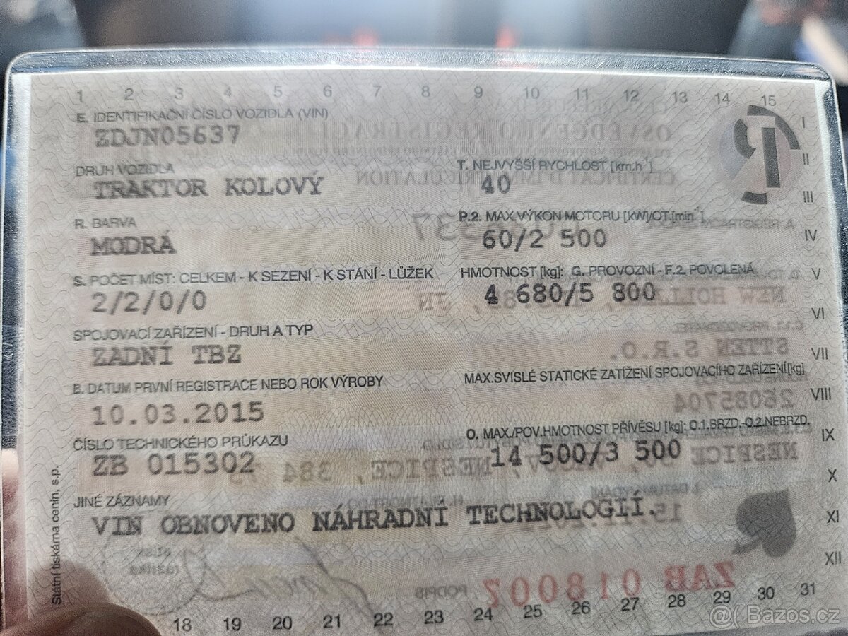 Traktor New Holland - 8