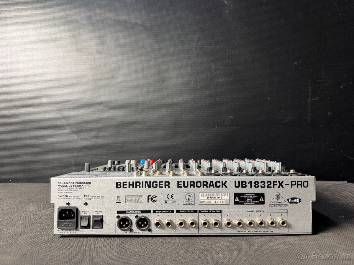 Behringer EURORACK UB1832FX-PRO - 8
