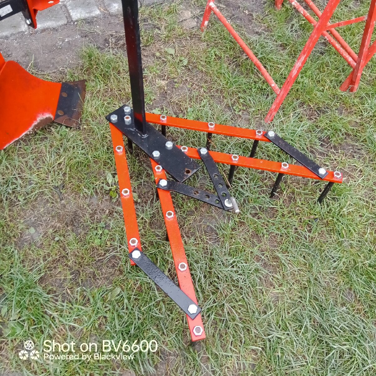 Prodám kultivátor - 8