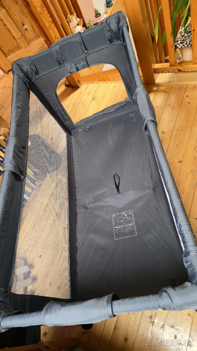 Cestovní postýlka - 8