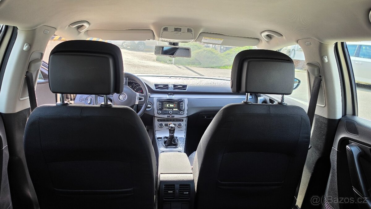 Volkswagen Passat Kombi 2012 - 8