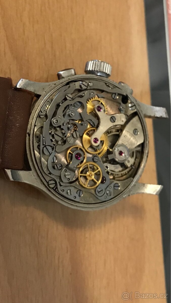Hodinky HEUER chronograf - 8