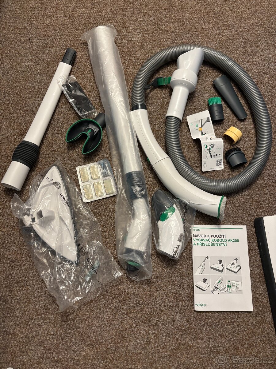 Vysavač Vorwerk VK200 s hlavou EB400 + příslušenství - 8
