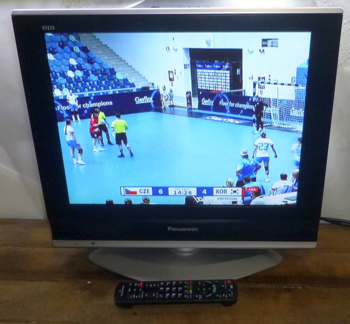 LCD televize 50cm PANASONIC, 5:4, nemá HDMI ani DVBT2 - 8