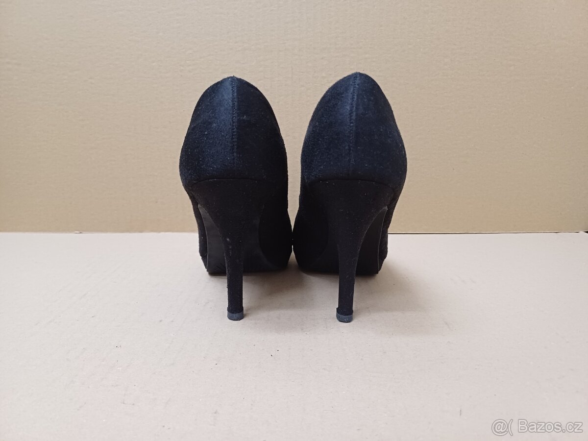 Černé semišové lodičky vel.38 - 8