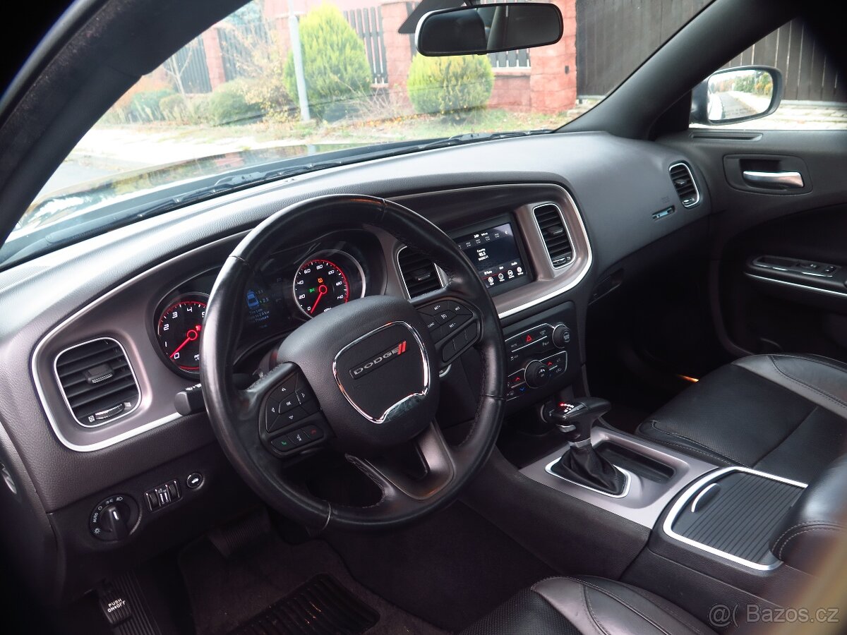 Dodge Charger 3.6 V6 - DPH - SRT vzhled - 8