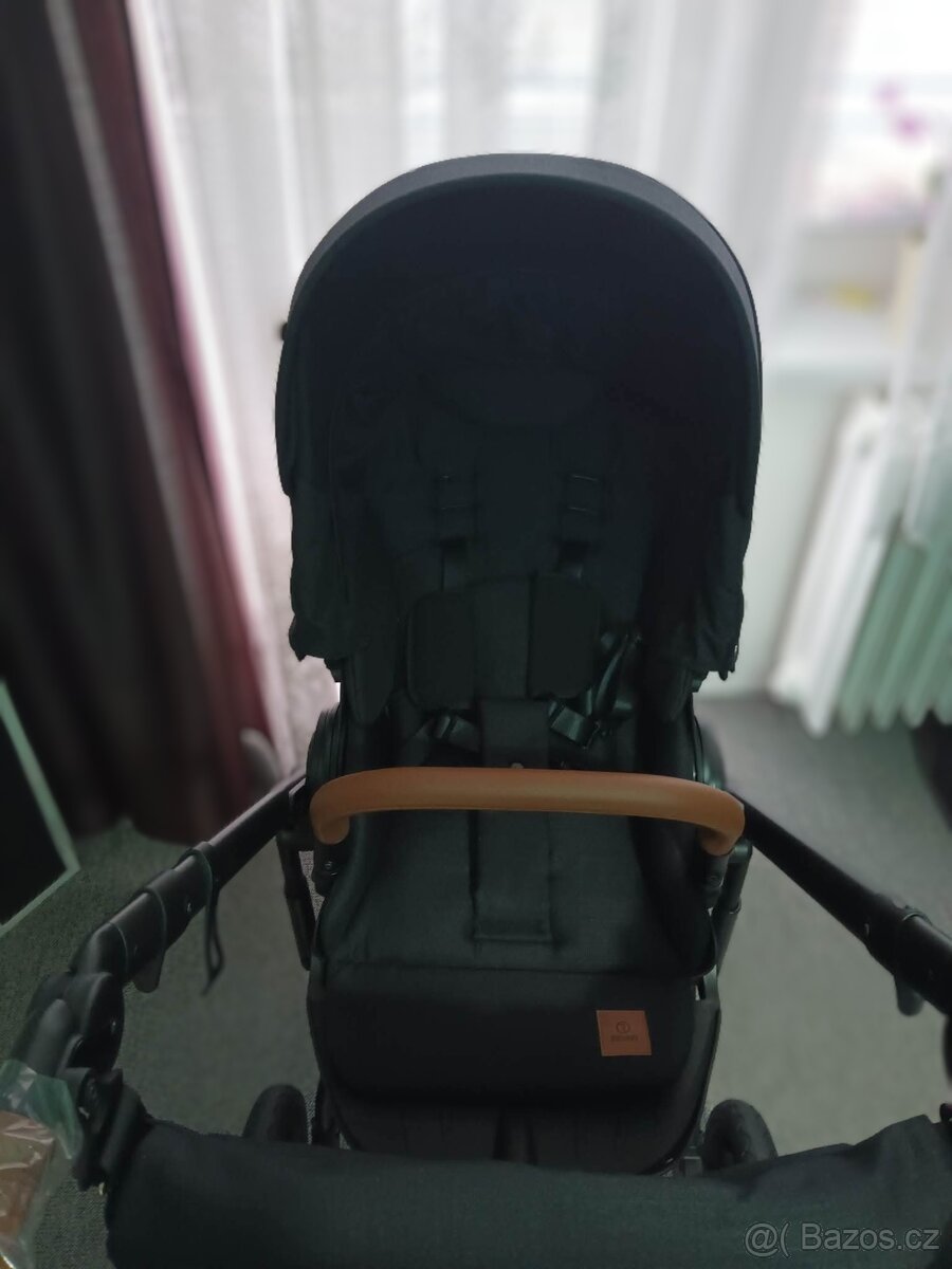 Kombinovaný kočárek Roan Bloom - 8