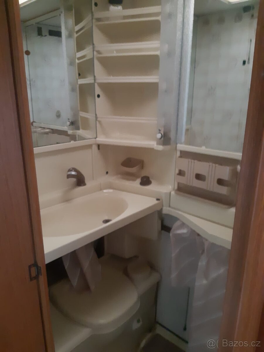 Prodám karavan ERIBA NOVA - 8