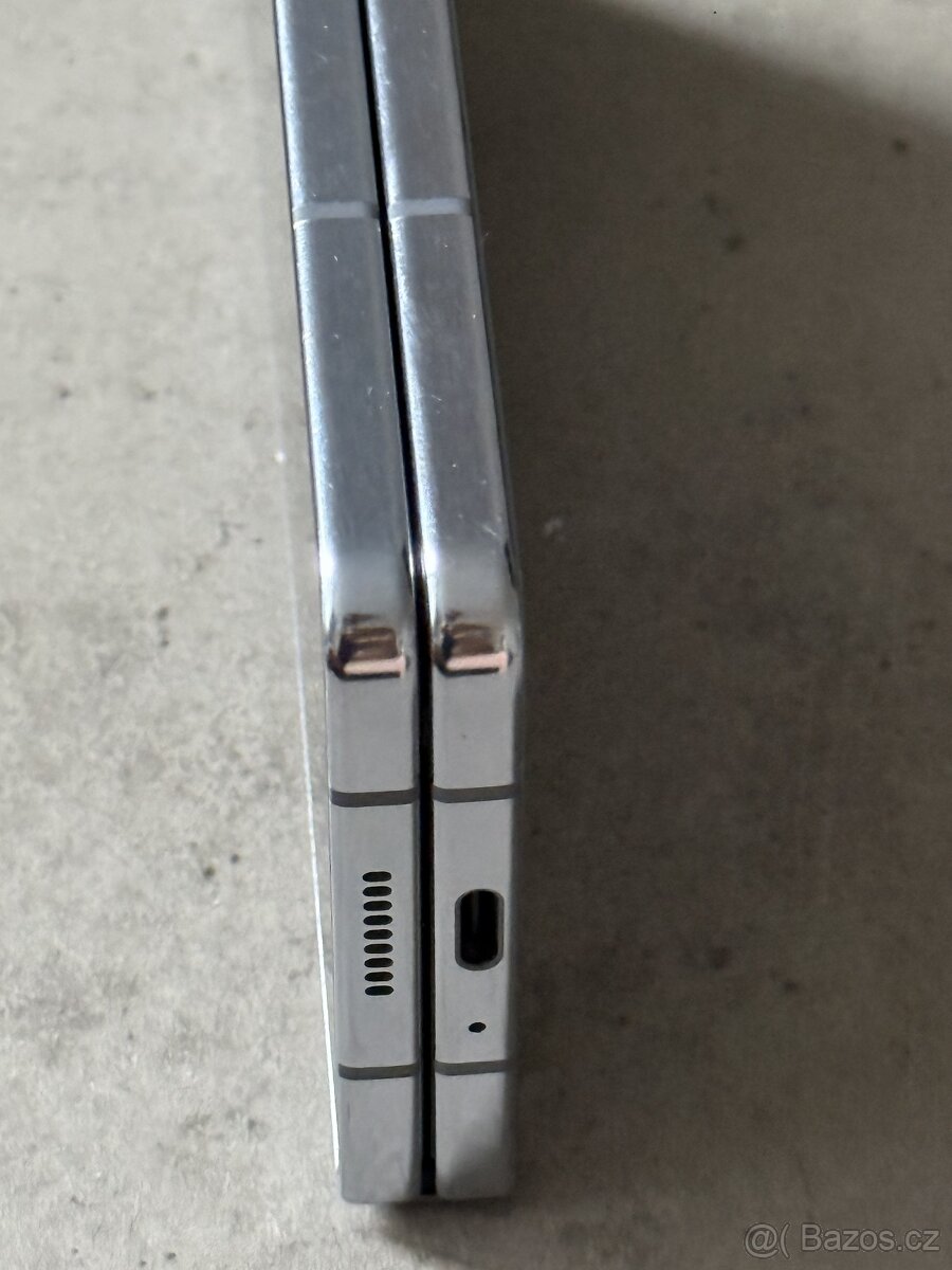 Samsung galaxy Z Fold 5 256GB - 8