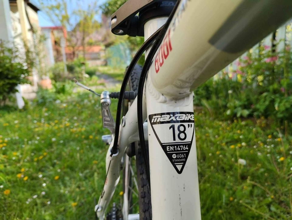 Dívčí/dámské kolo 27,5 - 8