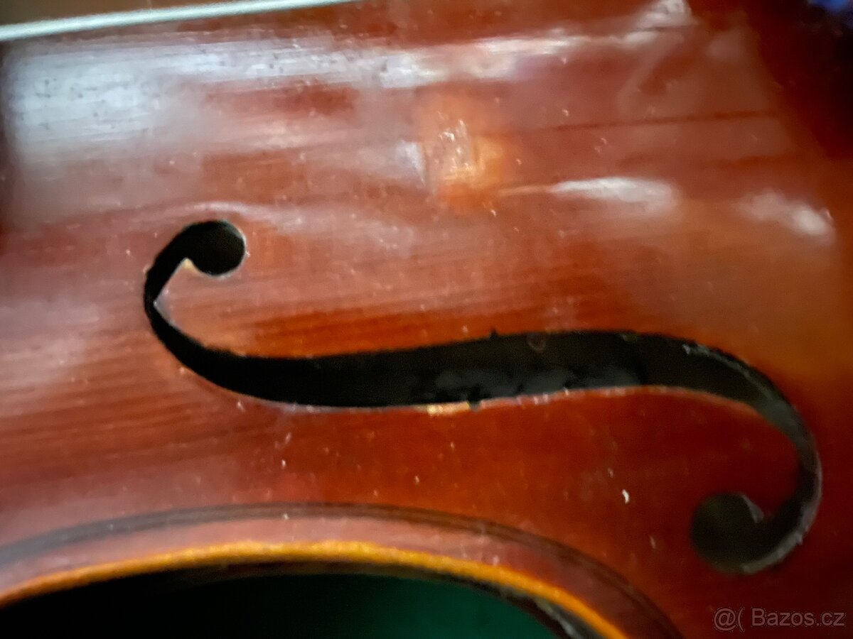 Housle krásné bez prasklin - 8