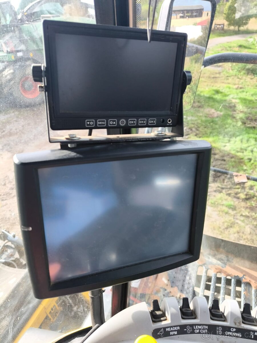 Sklízecí řezačka New Holland FR850 - 8