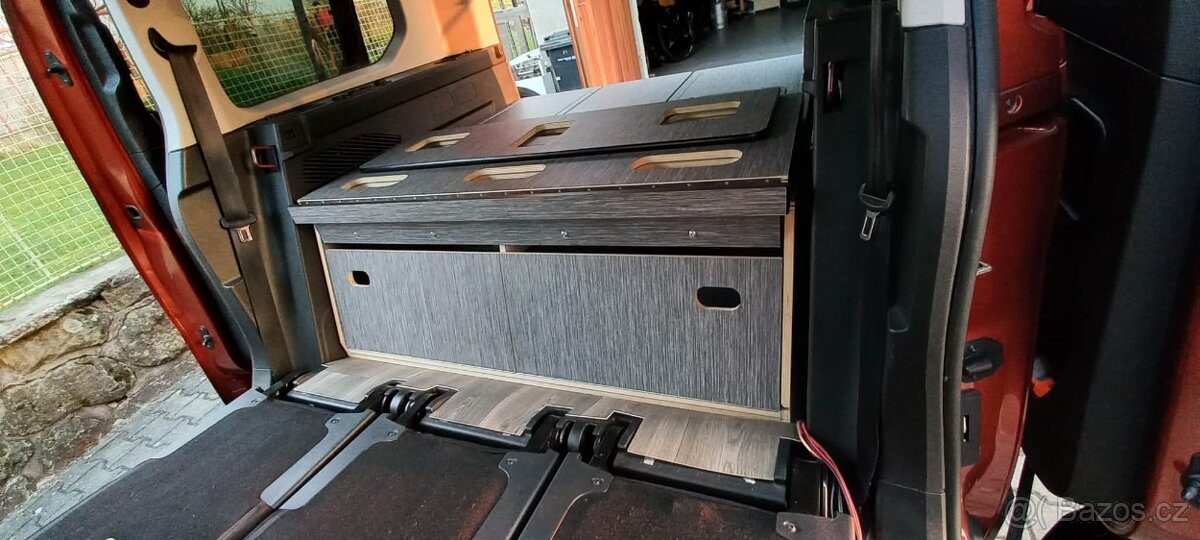 Vestavba do auta - 8