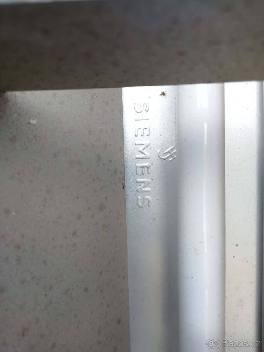 Světlo Siemens 3 zářivky. - 8