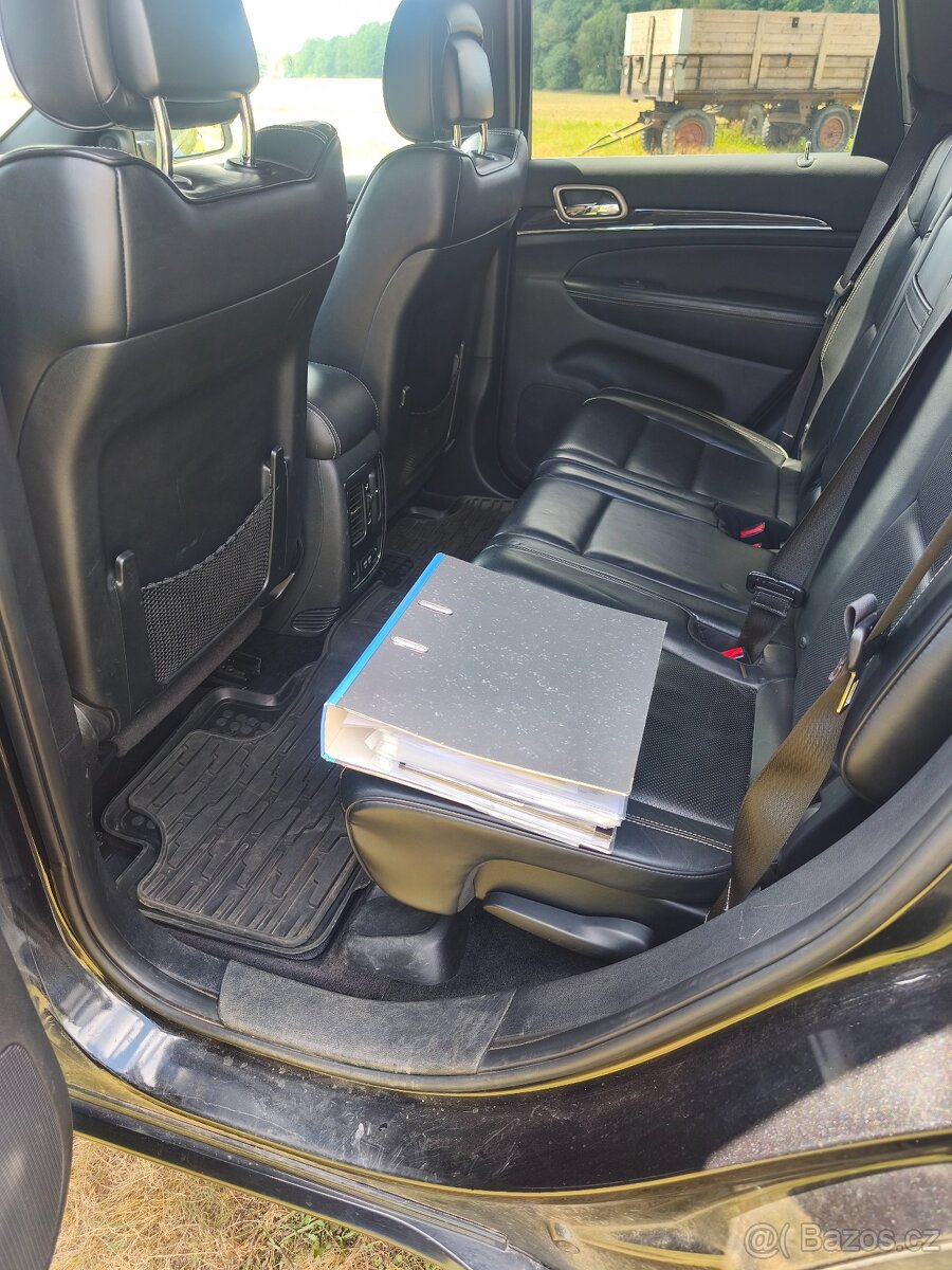Jeep Grand Cherokee - 8