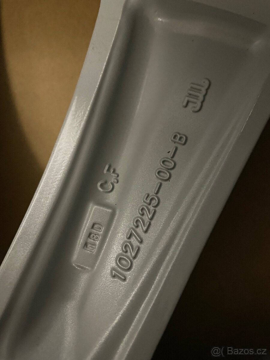 Original zimní alu Tesla Model X r20 + pneu 100% - 8