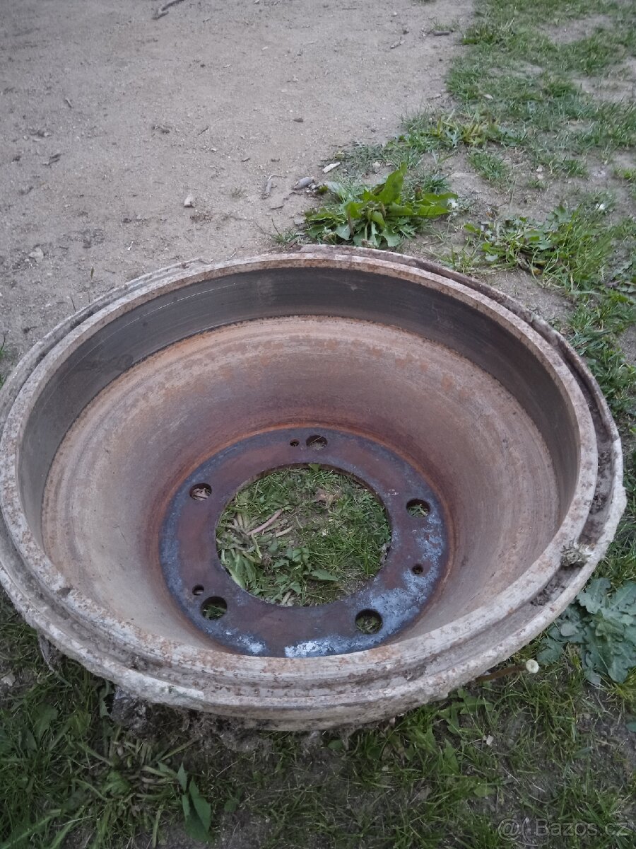 Brzděná náprava na přívěs - 8