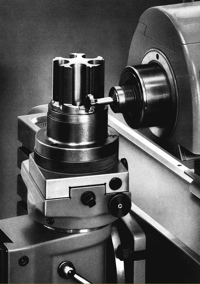 Originální vyosovací zařízení Deckel FP - 8