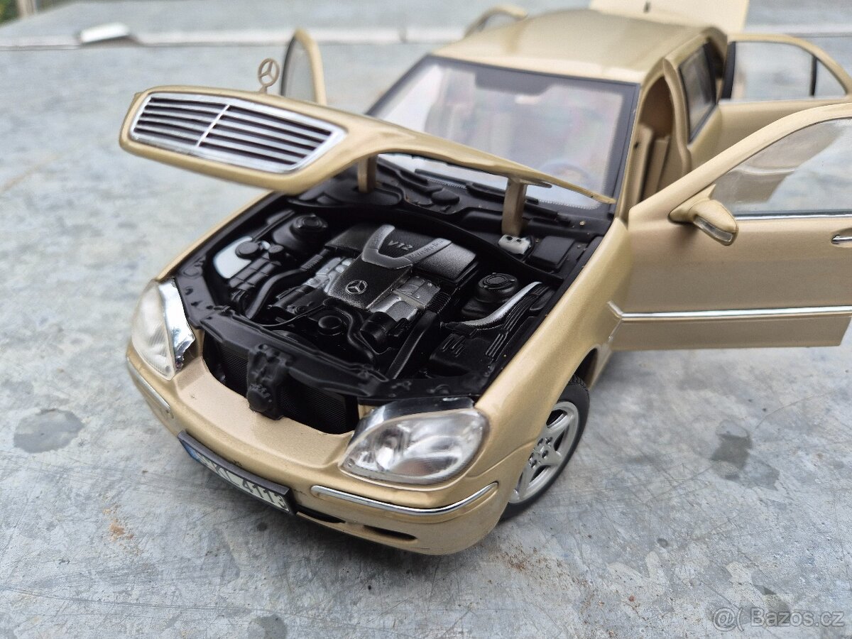 Prodám model 1:18 Mercedes benz S600 w220 pullman - 8
