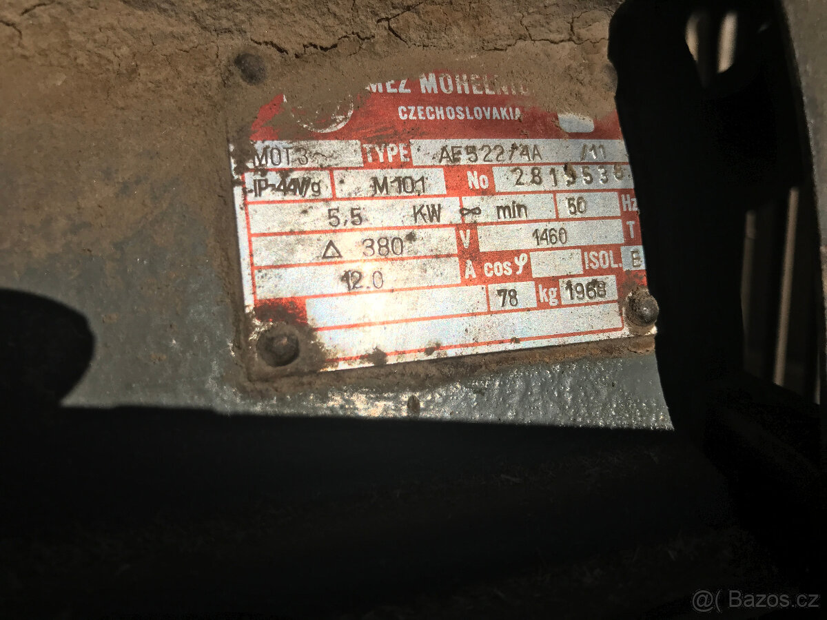 Pila cirkulárka na dřevo. - 8