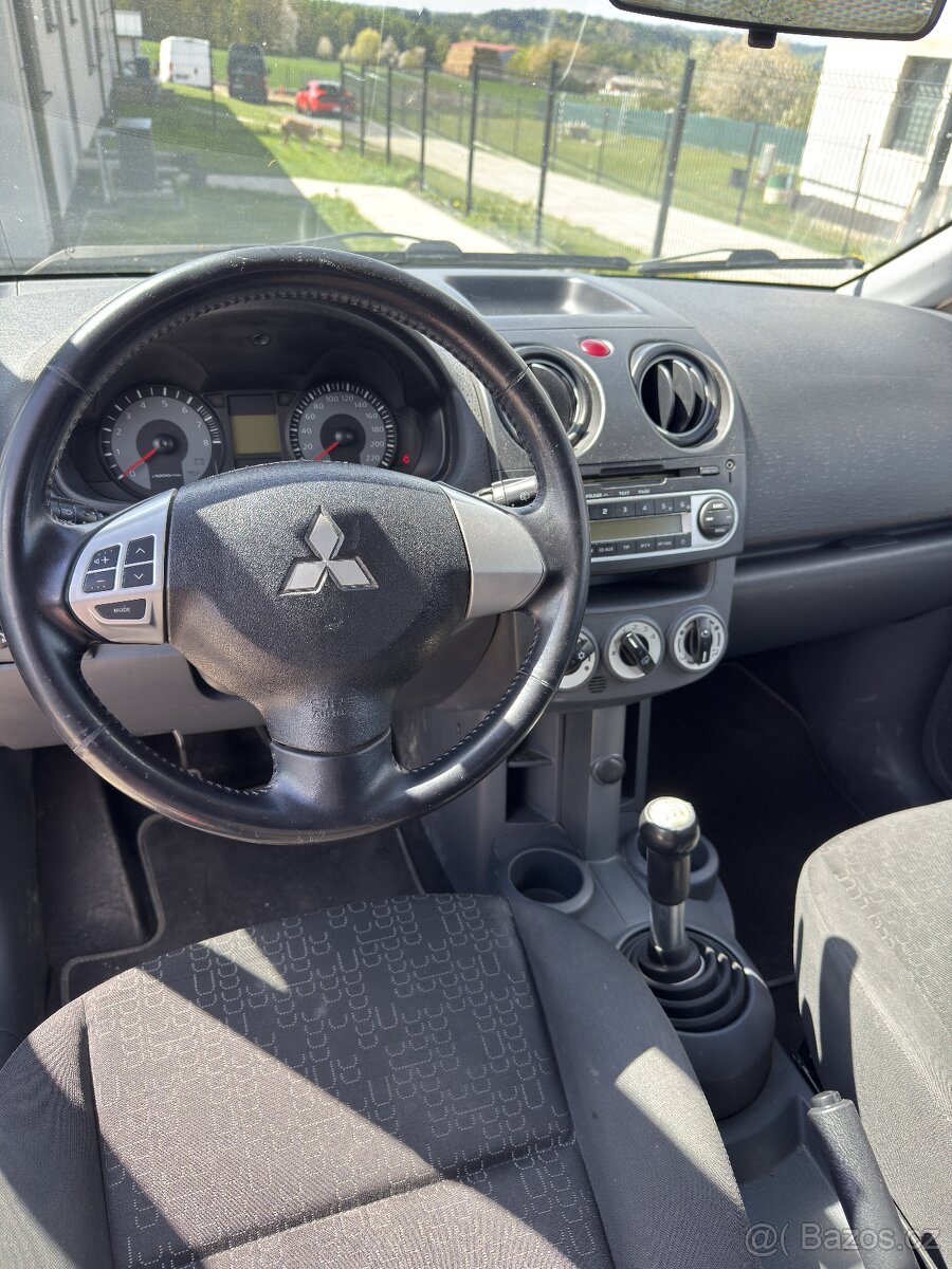 Mitsubishi Colt 1.1i 55 kW - 8
