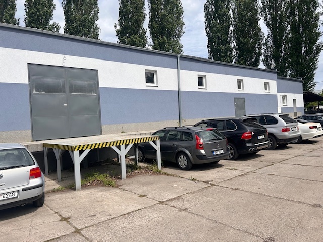Nebytový prostor sklad výrobní hala - 8