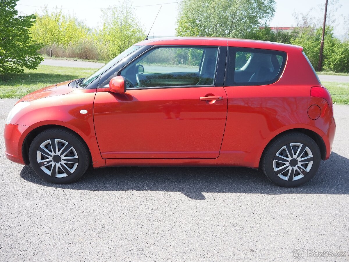 Suzuki Swift 1.3 KLIMA - 8