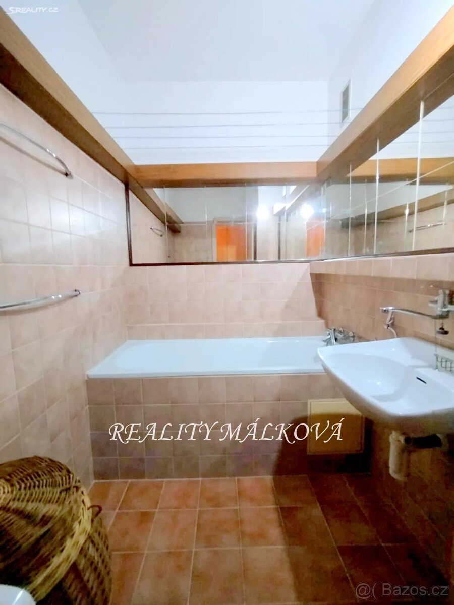 Prodej bytu 3+1 92 m² Dašická, Pardubice - 8