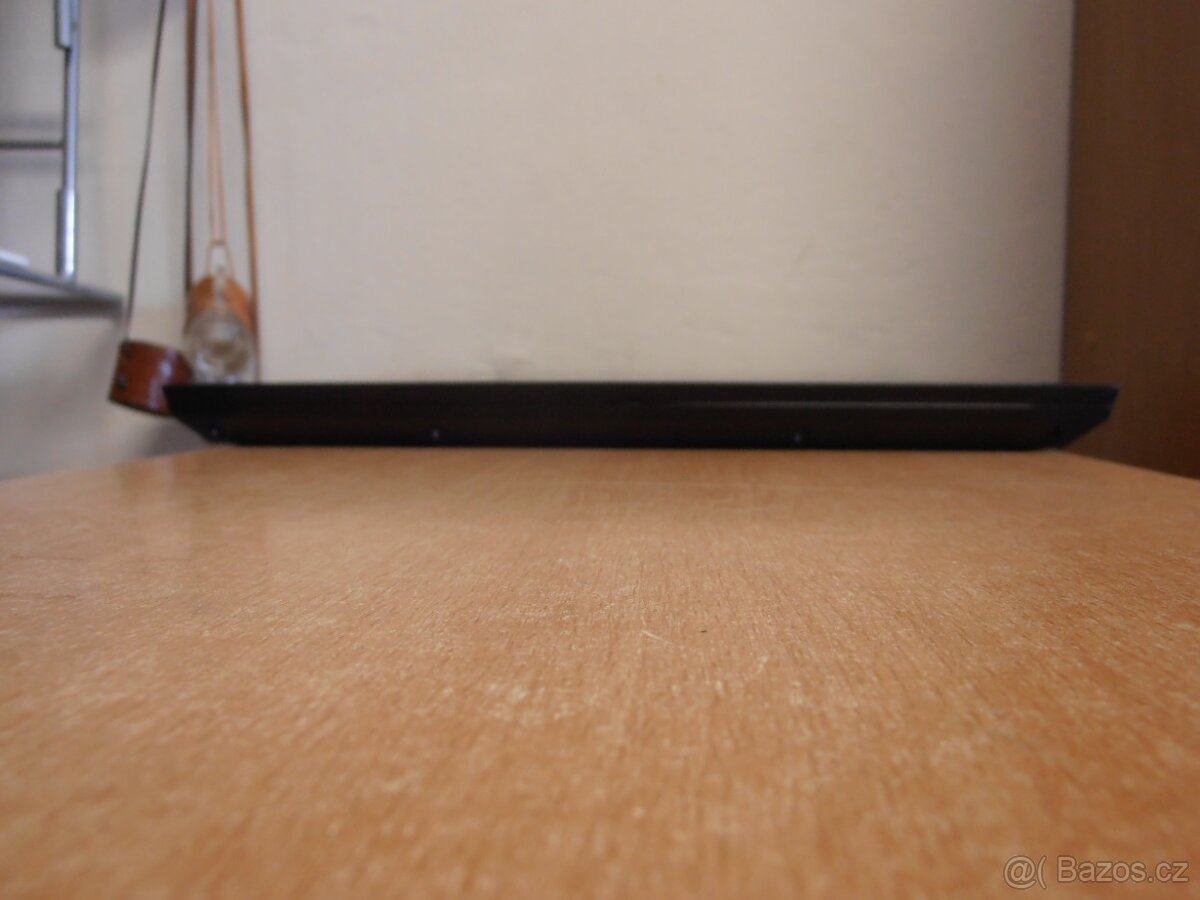 Herní notebook Lenovo IdeaPad Gaming 3 15arh05 - 8