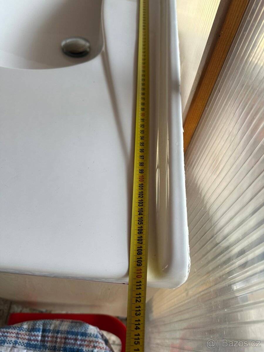 Koupelnová skříňka - 8