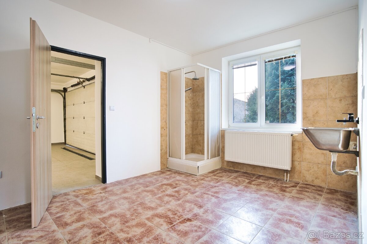 Troubky RD 7+2 240m2, zahrada 800m2 - 8