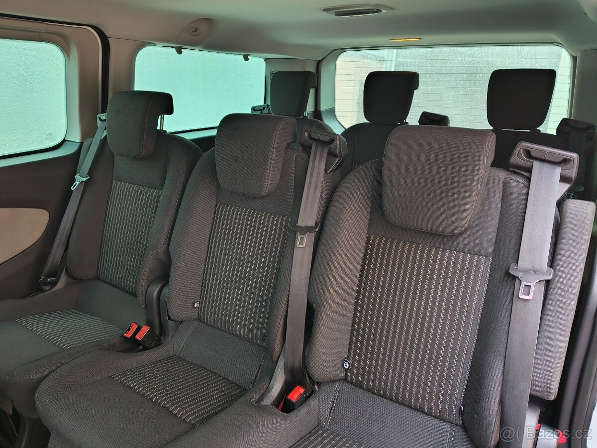 Tourneo Custom 2,2, 92 kW, koupeno v ČR - 8