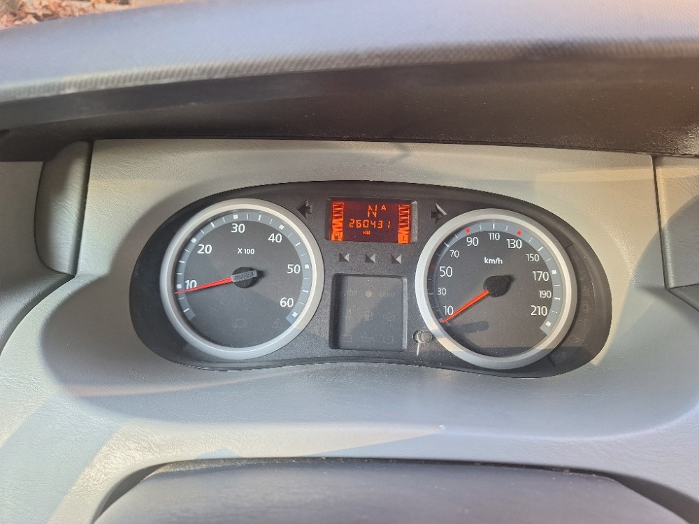 Renault Trafic 2.5 DCI GENERATION - 8