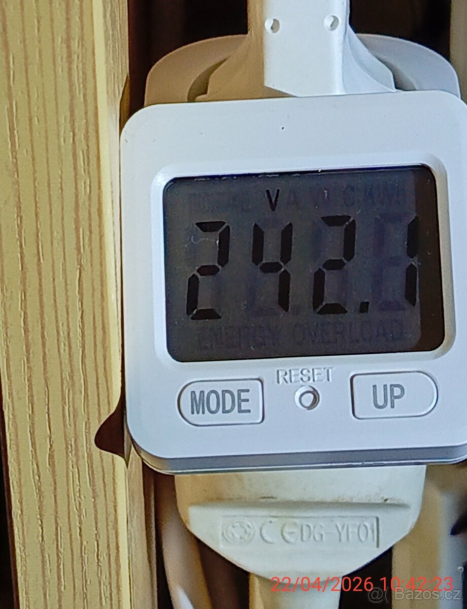 Měřič ele energie zn. Solight - 8