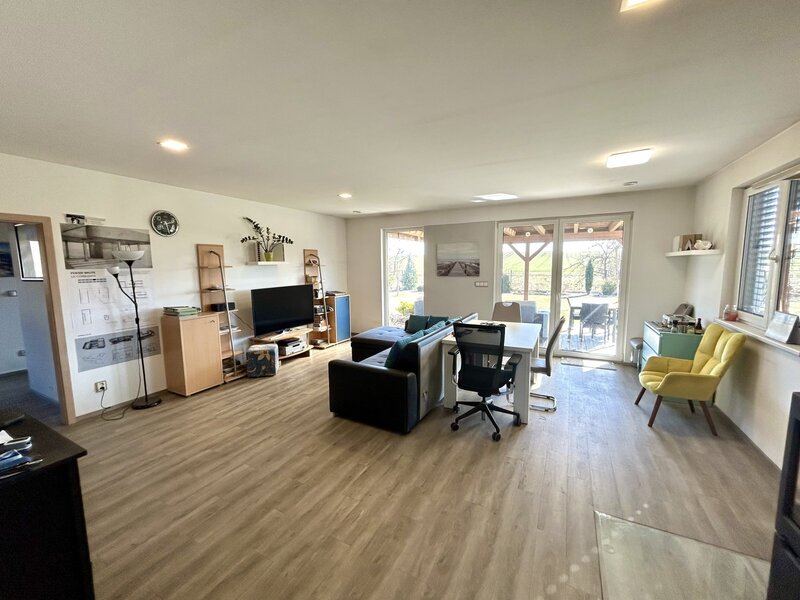 Atraktivní Dřevostavba v obci Smržov 15 km od Hradce Králové - 8