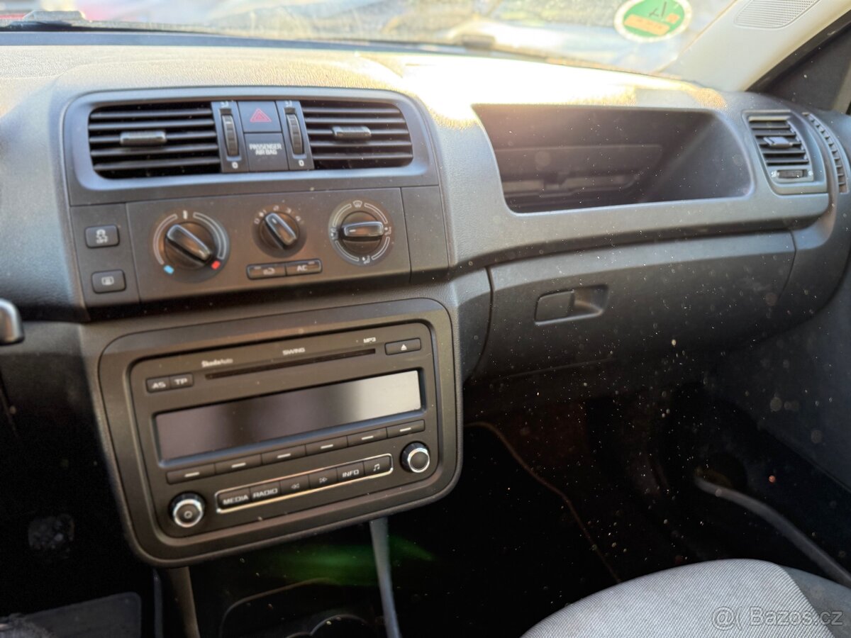 Škoda Fabia 1.4 - 8