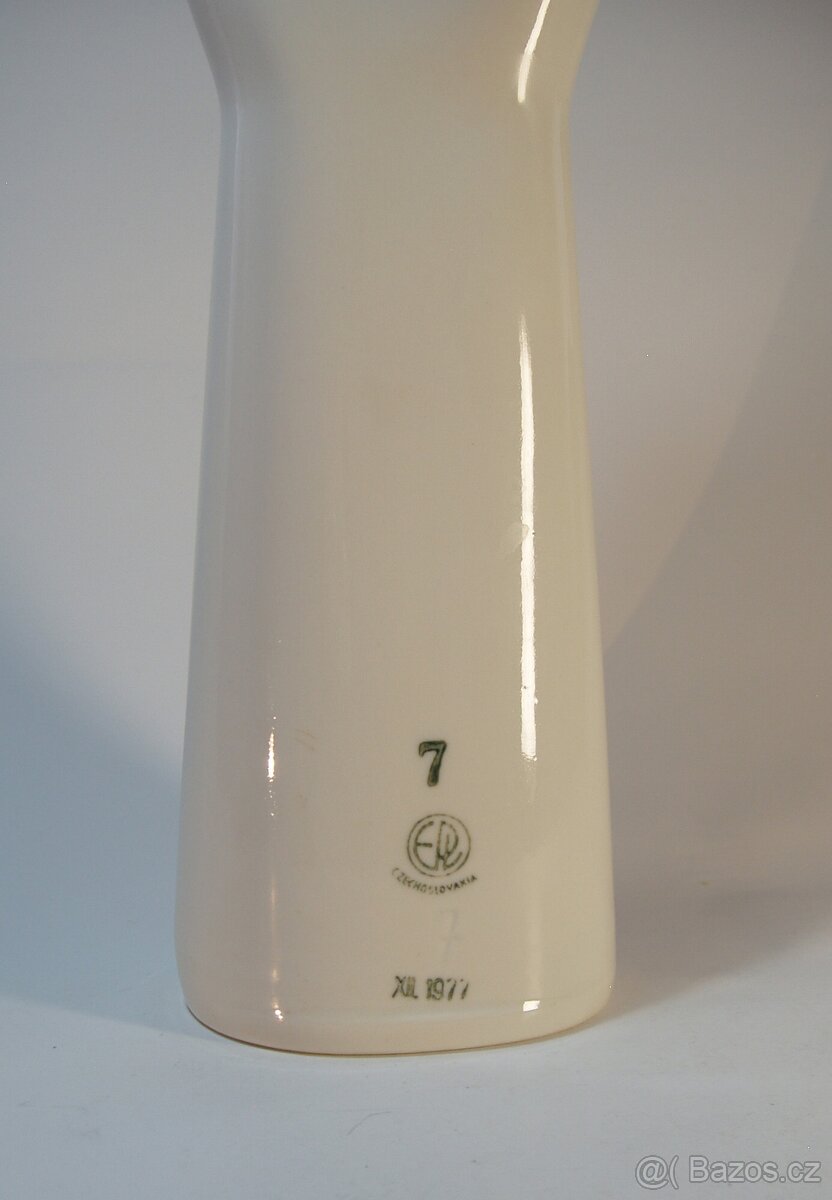 Porcelánová plastika - 8