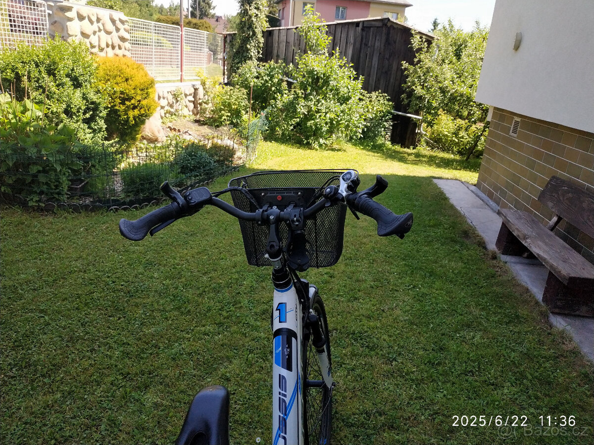 Pěkné městské elektrokolo Crussis e-City 1.13 - 8