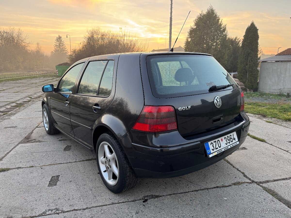 Volkswagen Golf 1.8 20V 92Kw, NOVÁ STK - 8