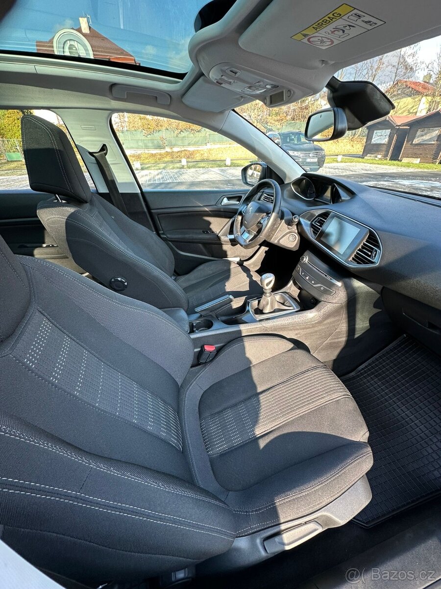 Peugeot 308, 1,6 HDi 88 kW PANORAMA - 8
