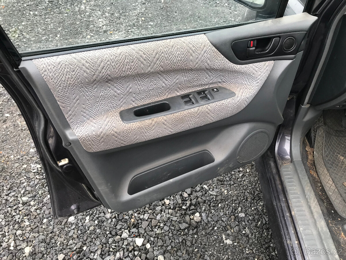 Mitsubishi Spacewagon 2,4i GDI 4x4 2001 110kW - 8