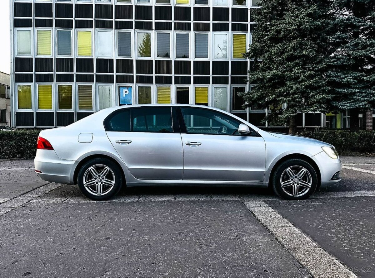 Škoda Superb 1.6 TDI CR DPF Ambition - 8