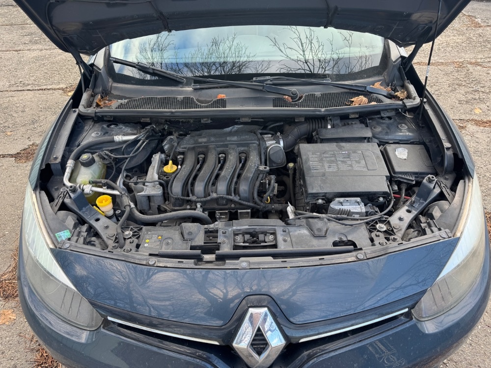 RENAULT FLUENCE 1,6 16V,82 KW,ROK 2013,NAJ 126 TKM,DIGI KLIM - 8