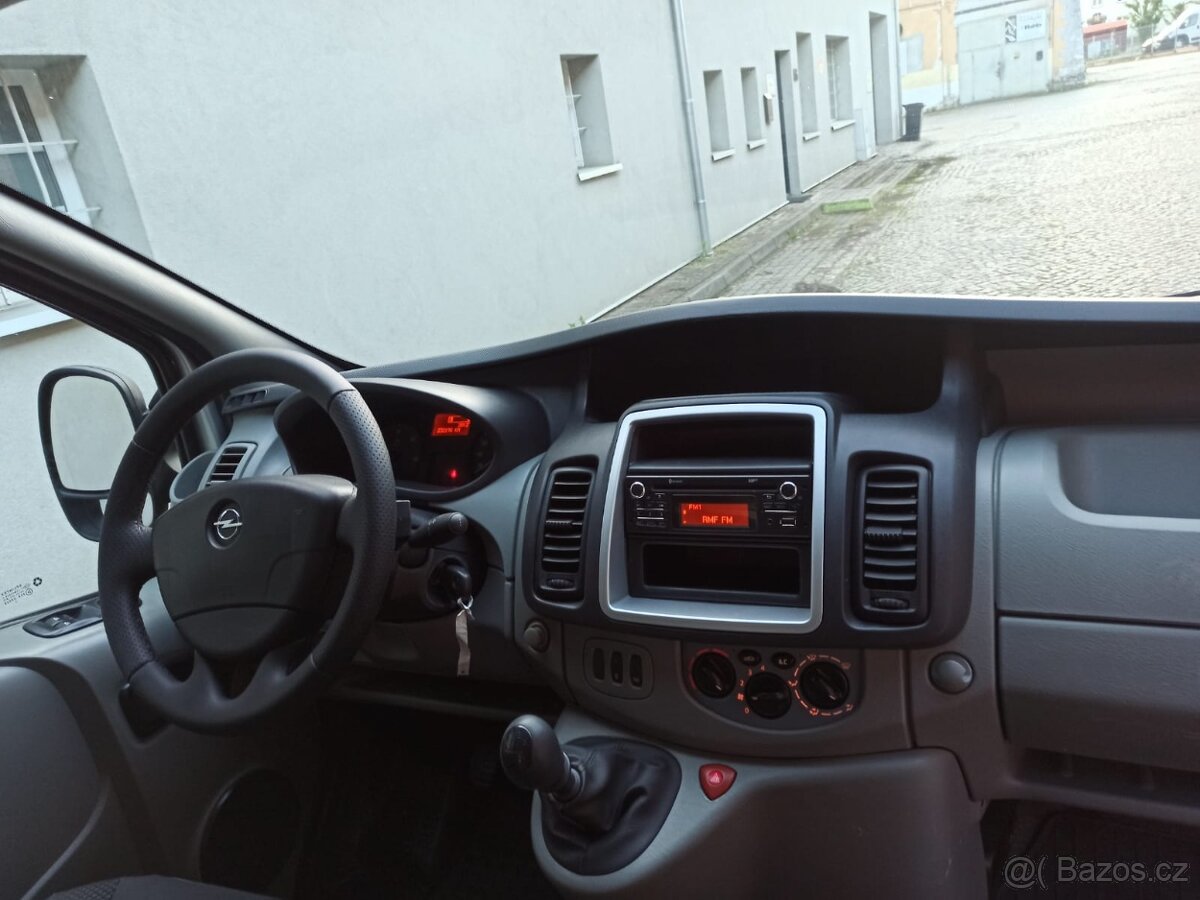 OPEL VIVARO 2.0CDTI 84KW L1 R.V.2014 - 8