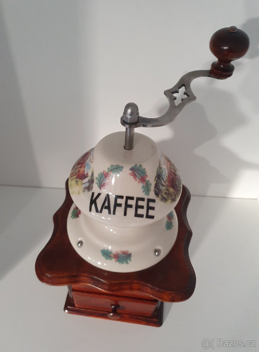 Mlýnek na kávu - 8