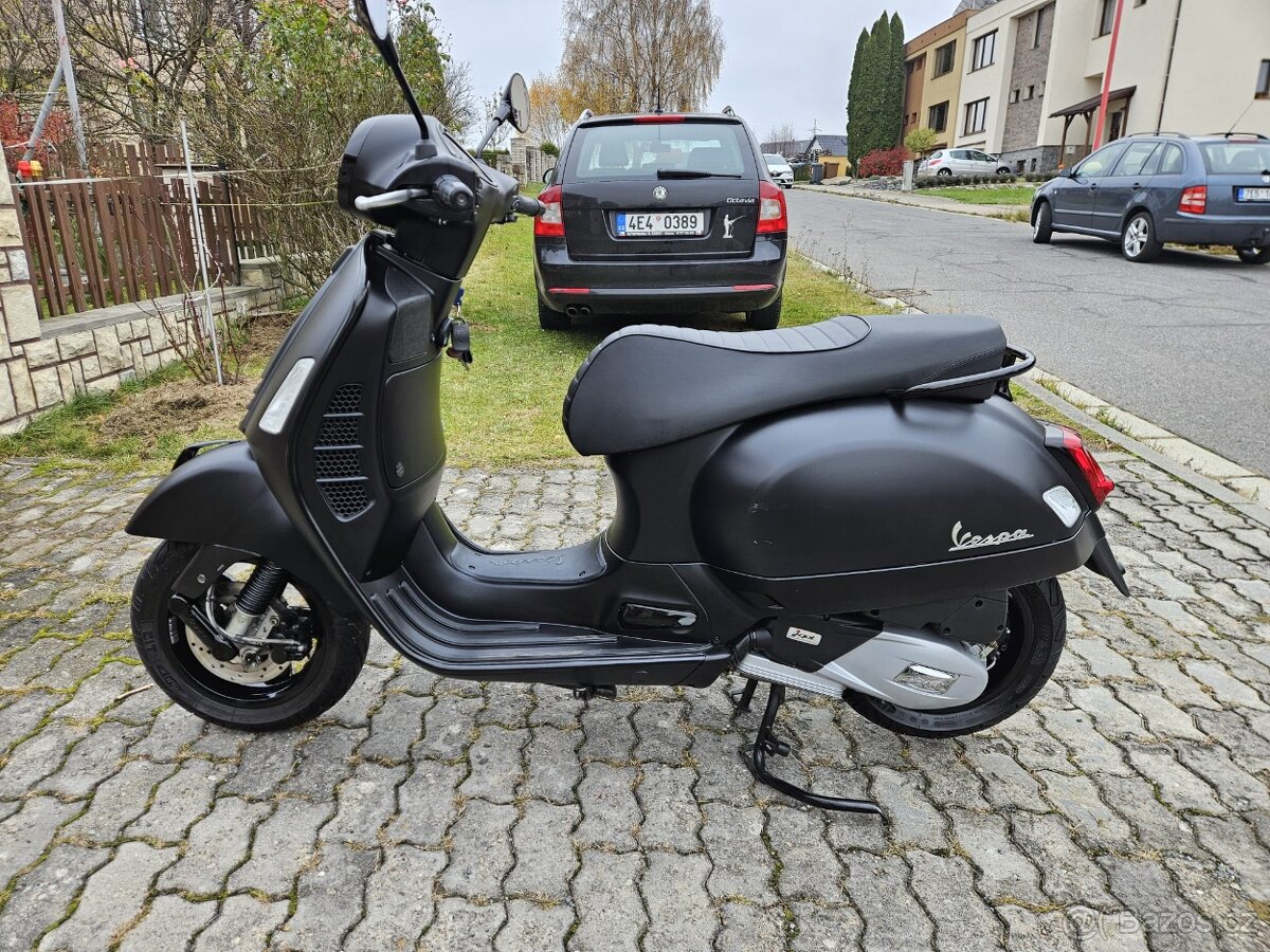 Piaggio Vespa GTS Super Notte 125ccm, 2/2021, i-get - 8