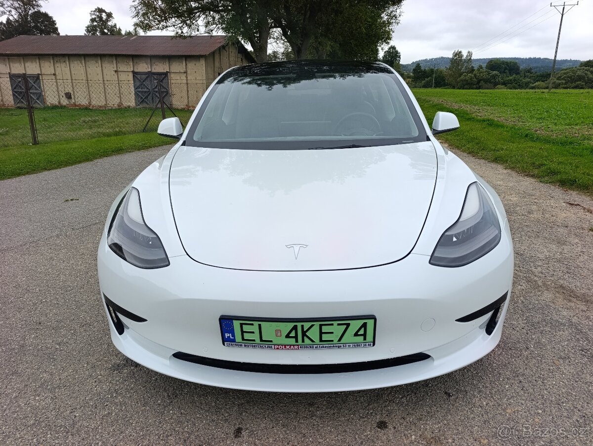 Tesla 3 - 8