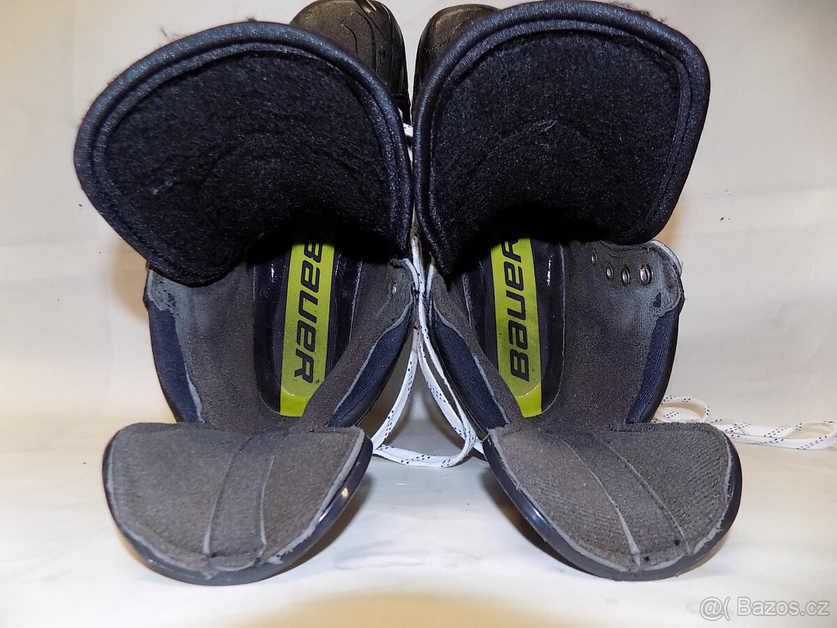 Profi brusle Bauer Vapor Hyperlite 2 - RED (vel. 7,5 Fit2) - 8