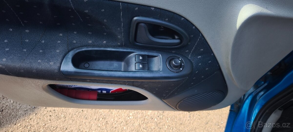 Renault Clio II, rv.2003, 1,5 dCi - 8