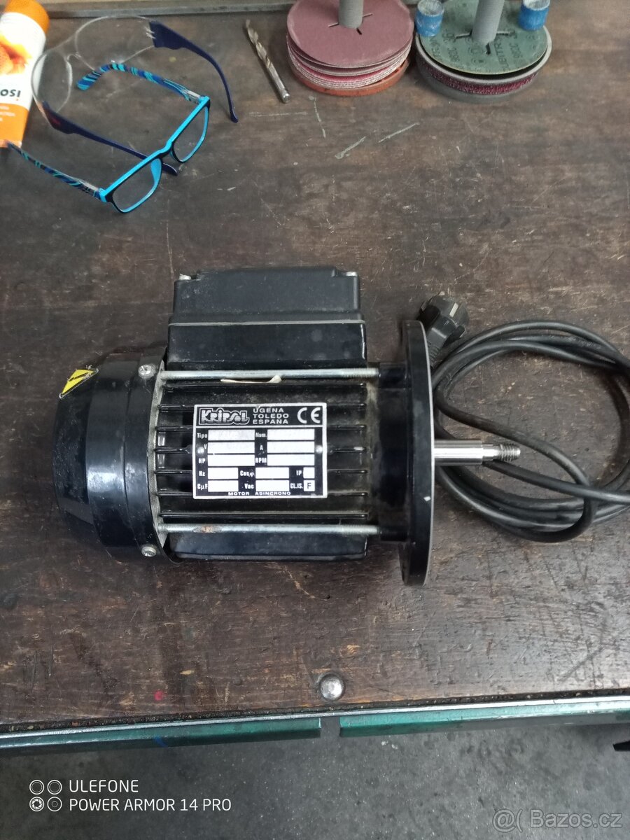 Prodám motor pro bazénovou filtraci - 8